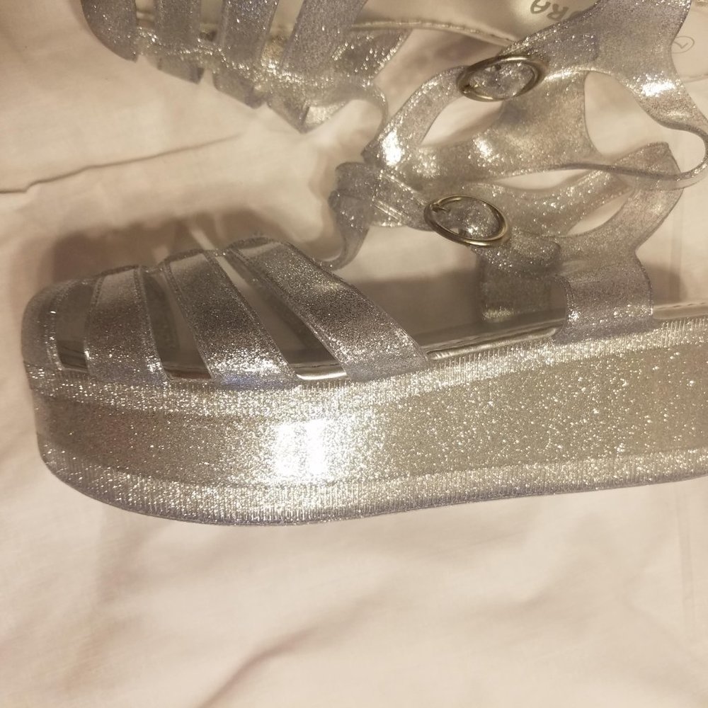Silver platforms - Picture 4 of 13